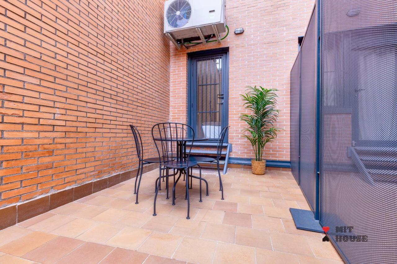 Castilla En Madrid Exterior photo
