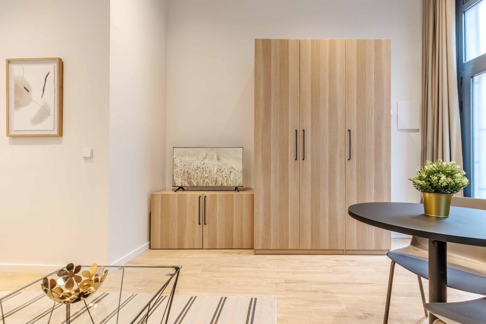 Castilla En Madrid Exterior photo