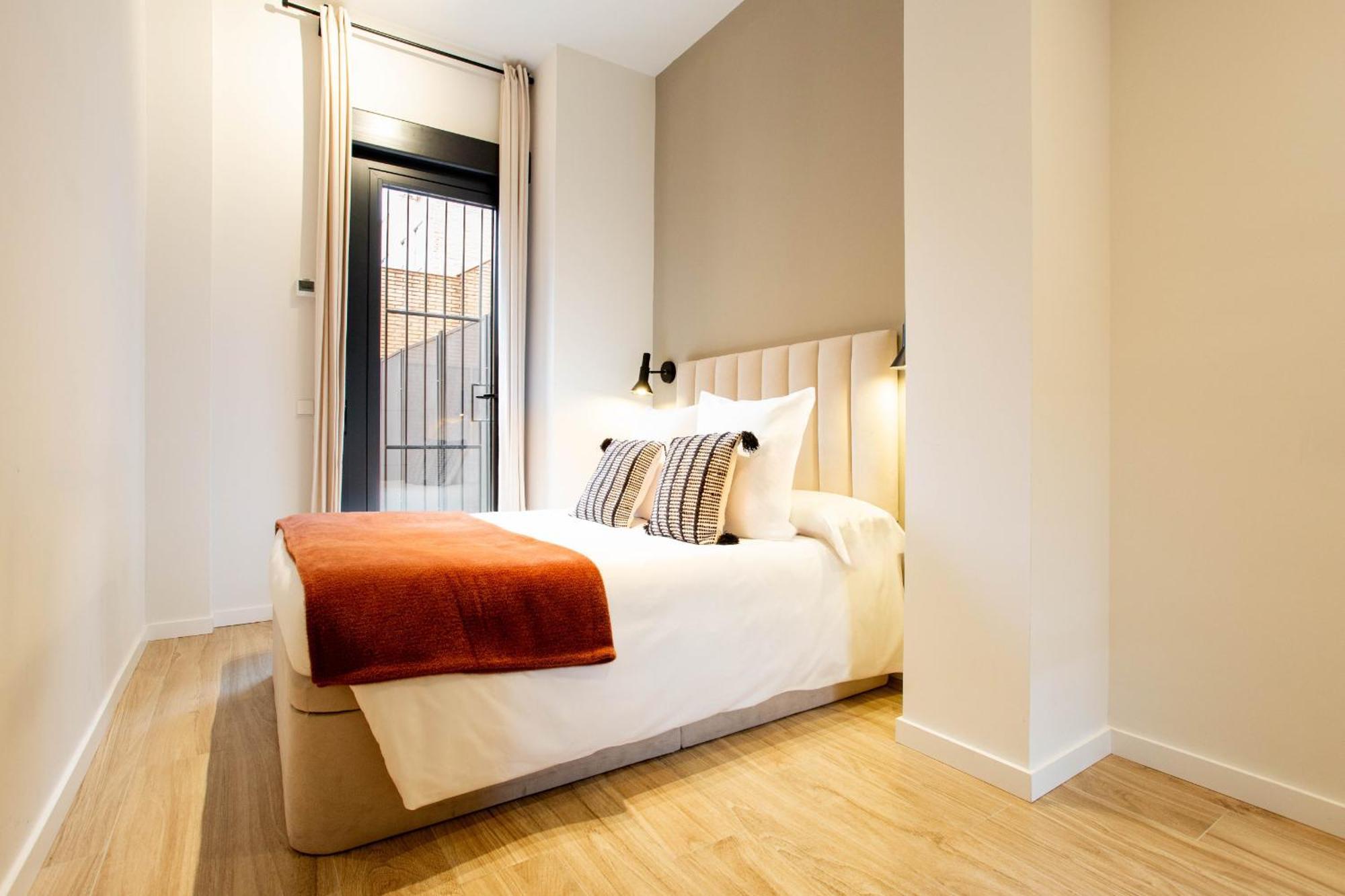 Castilla En Madrid Exterior photo