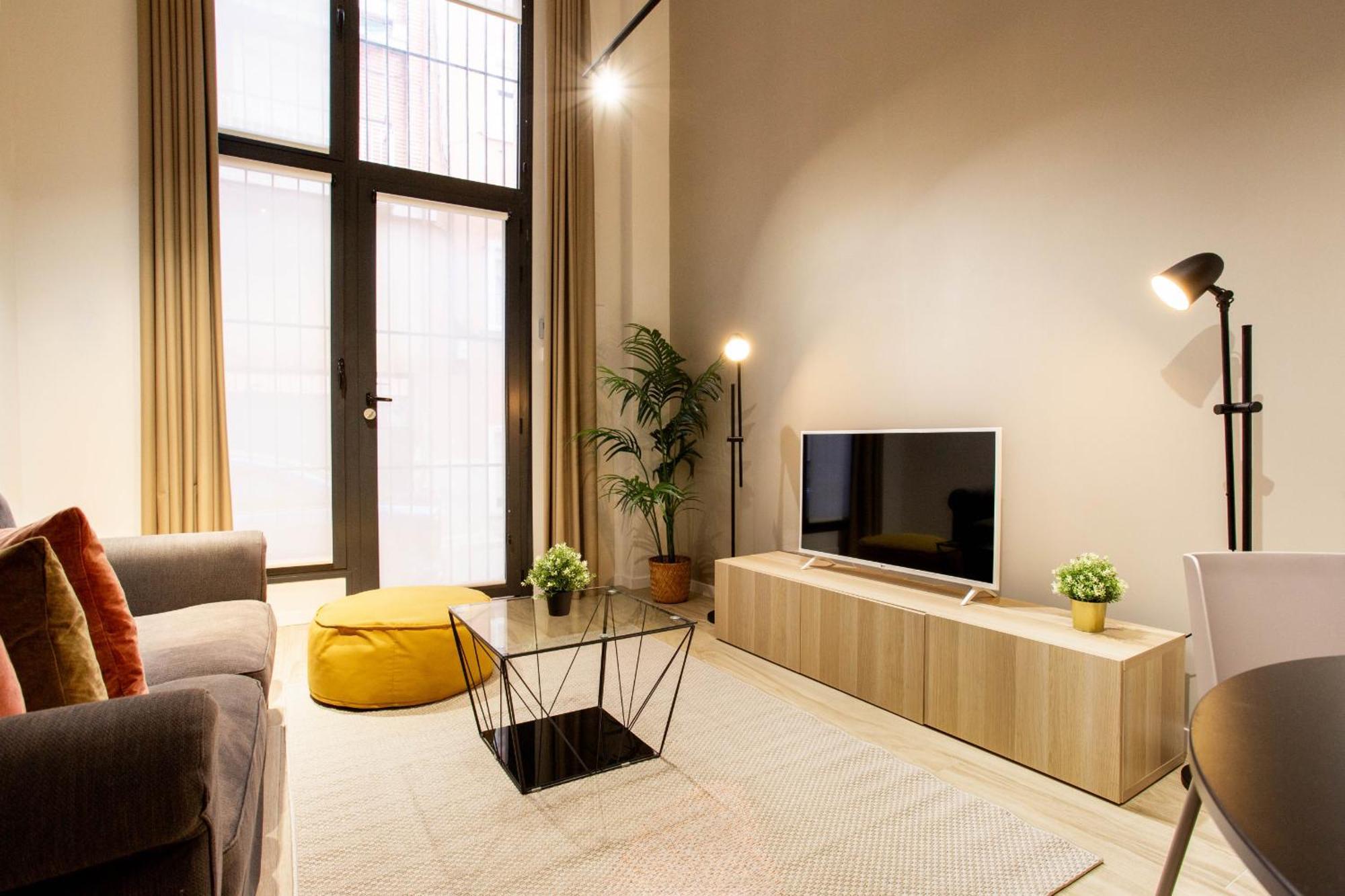 Castilla En Madrid Exterior photo