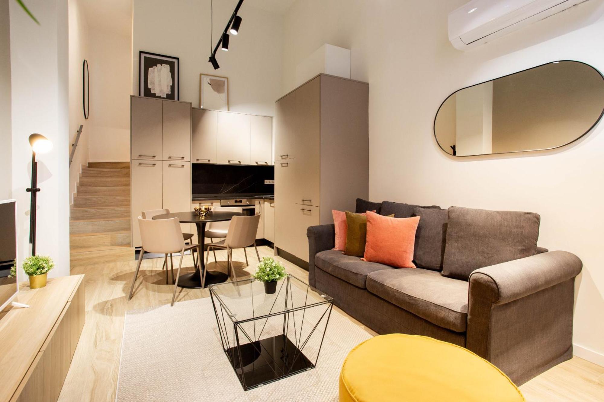 Castilla En Madrid Exterior photo