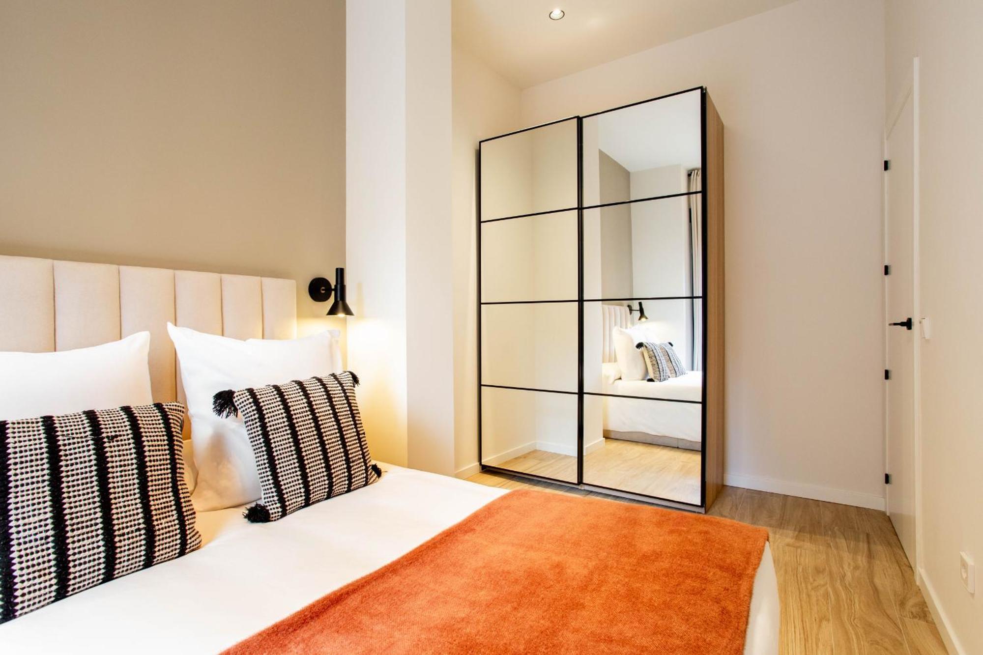 Castilla En Madrid Exterior photo