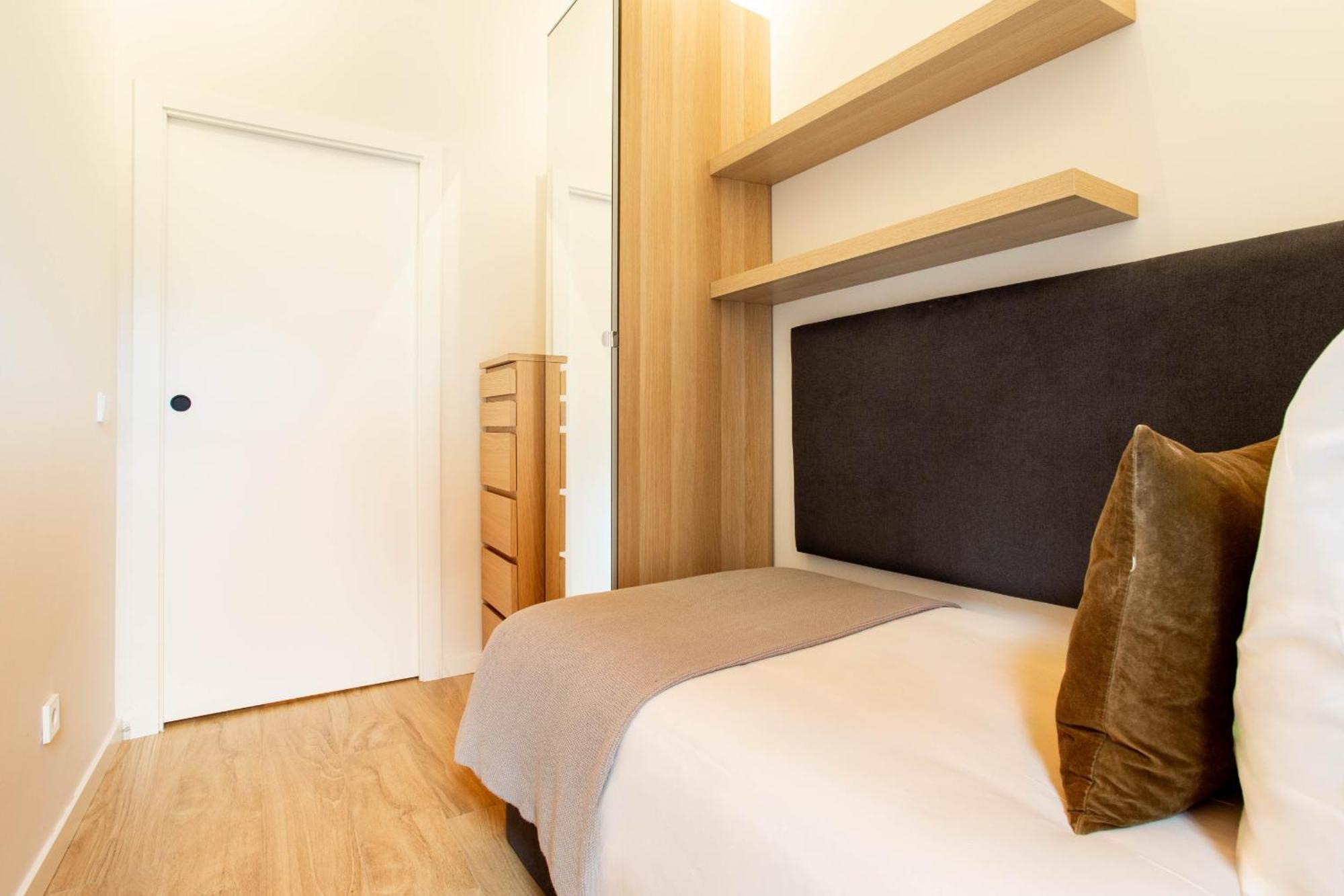 Castilla En Madrid Exterior photo